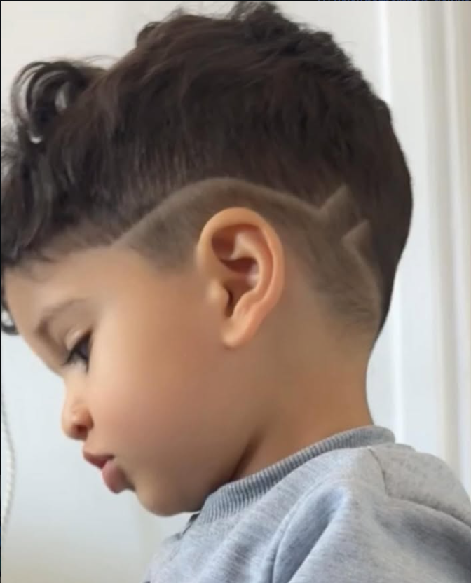 Junior Cut & Razor Design Barbershop Deluxe